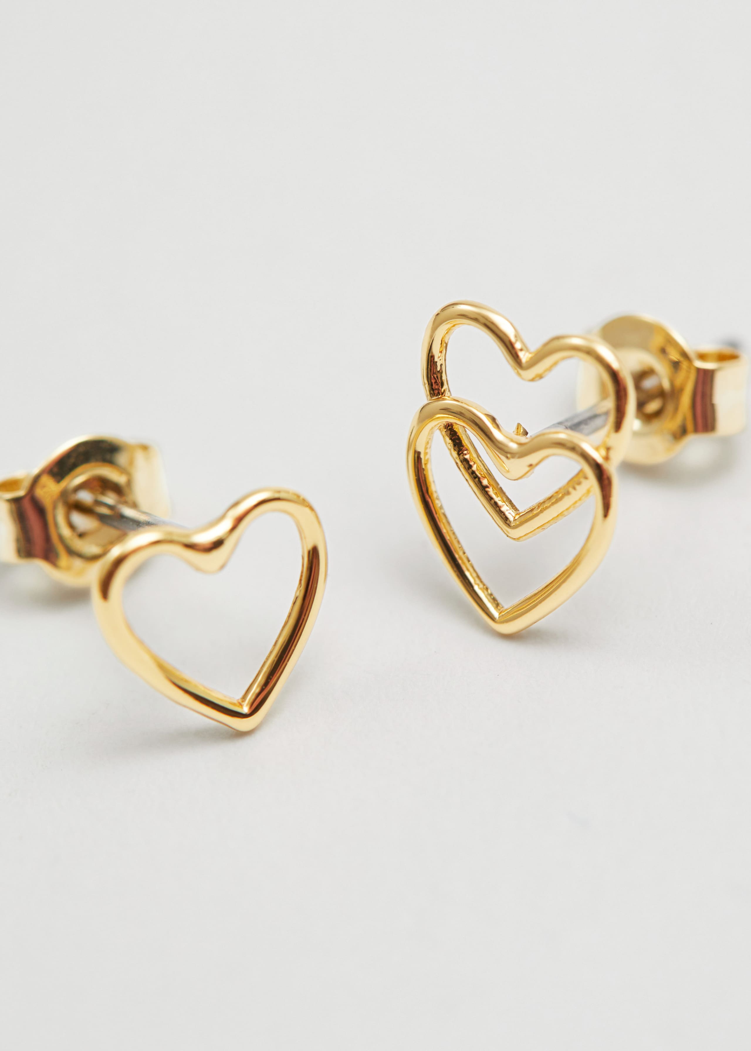 Pendientes de corazón - {{variantName}} - Detalle descriptivo