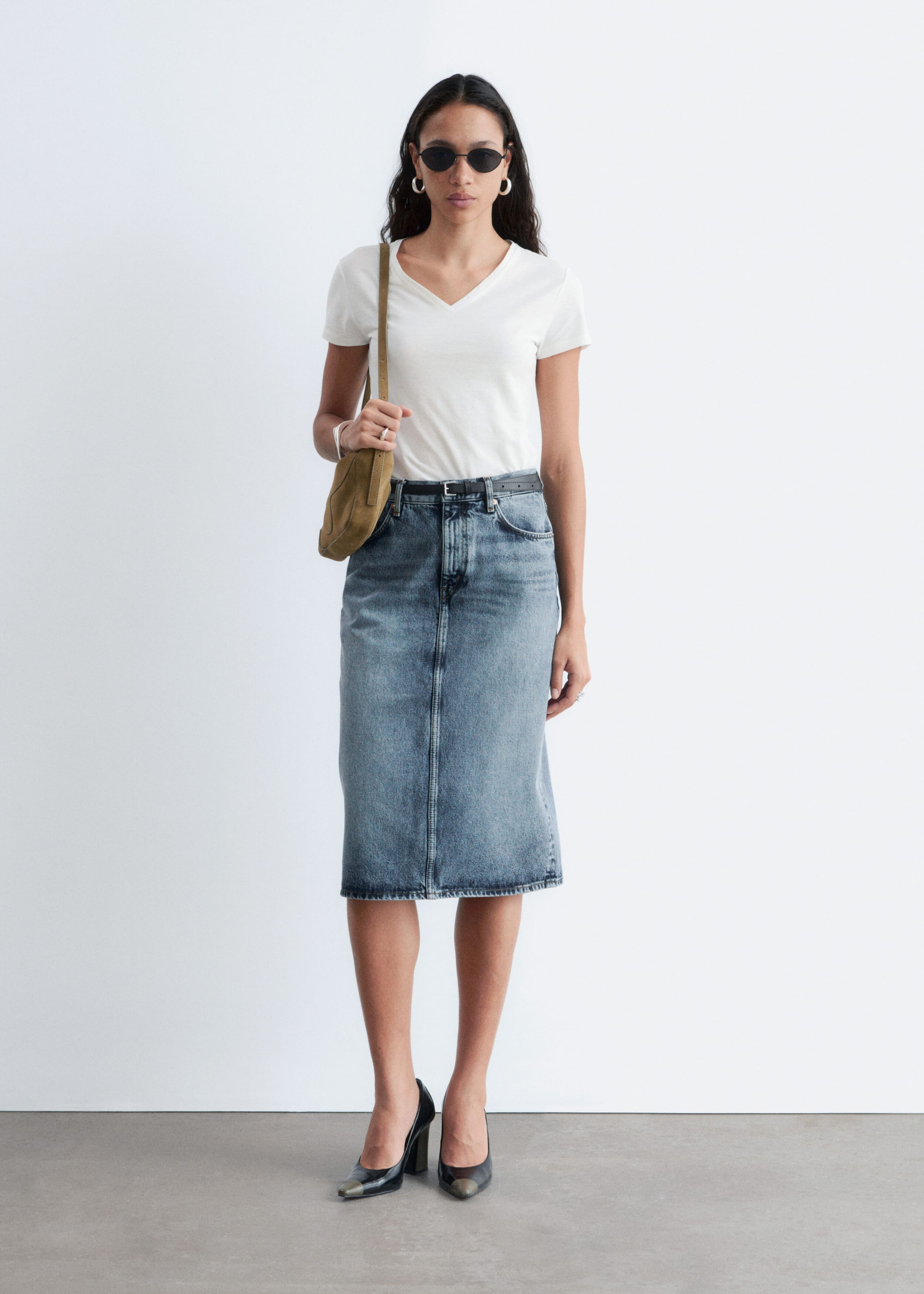 Image of V-ringad t-shirt i bomull