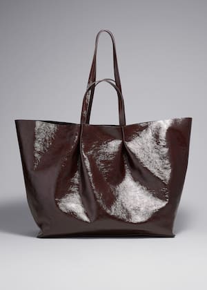 Cuir verni bordeaux