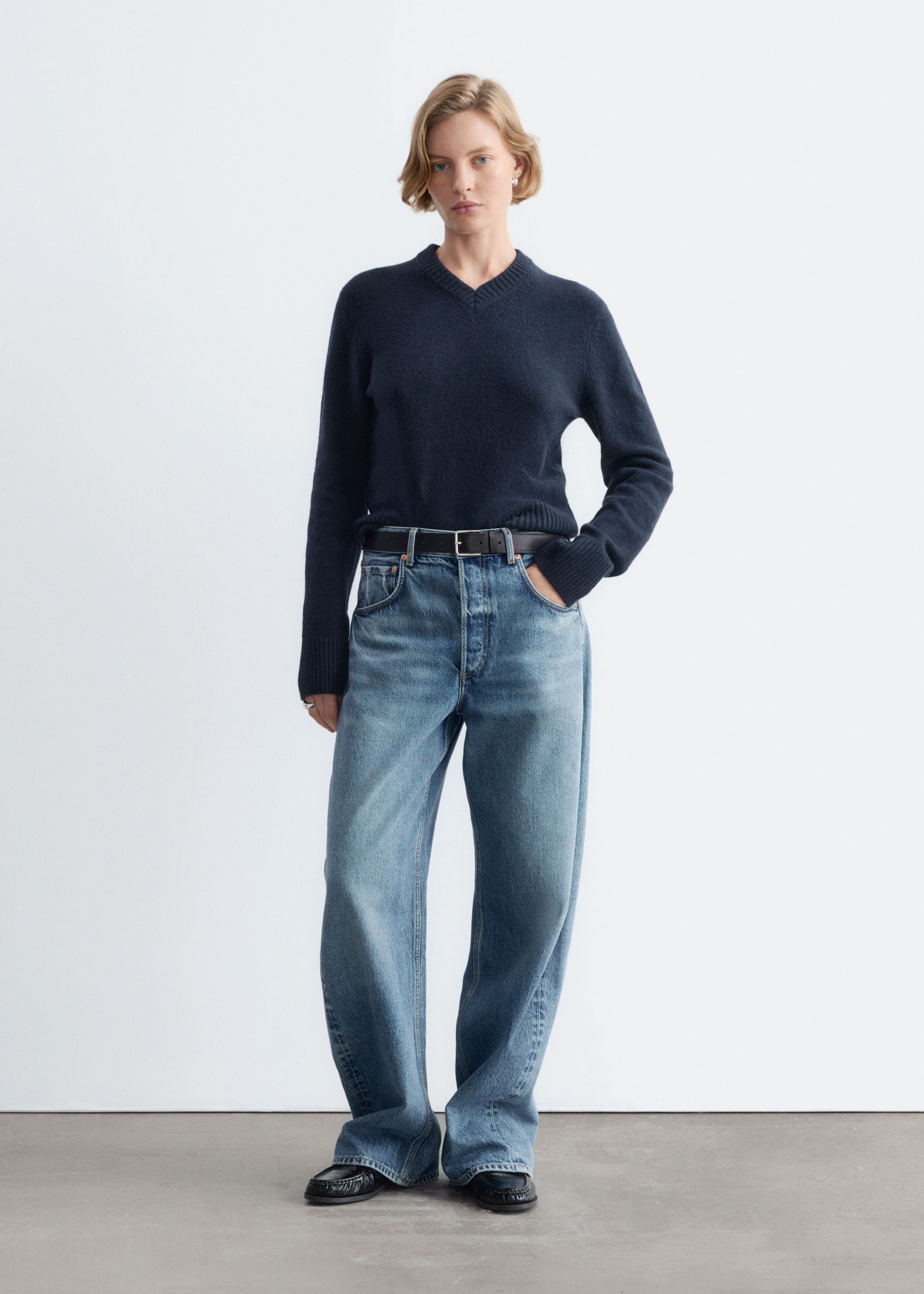 V-Neck Jumper - Dark Blue - Still Life