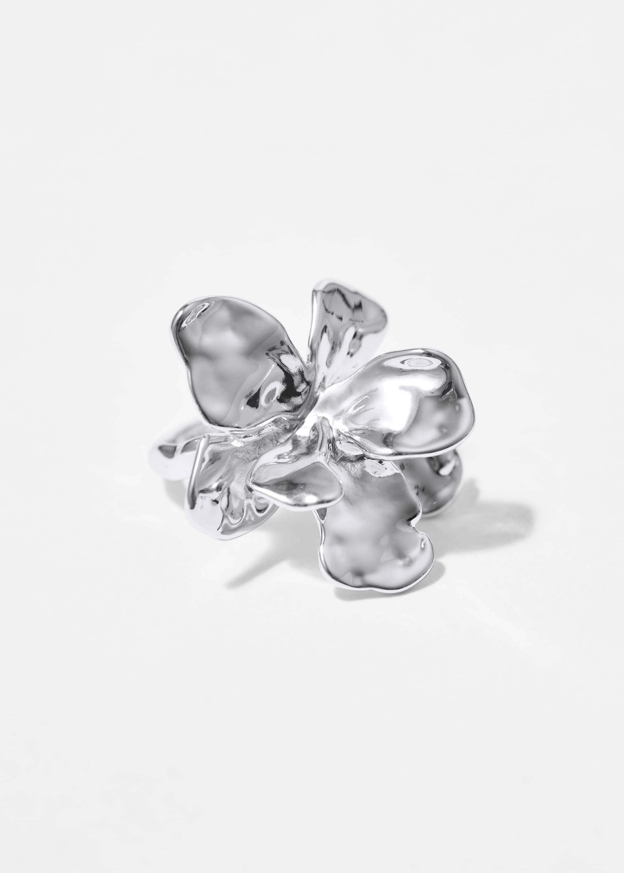Visa större bild: Ring med blomma - Silver - DAM | H&M SE 1
