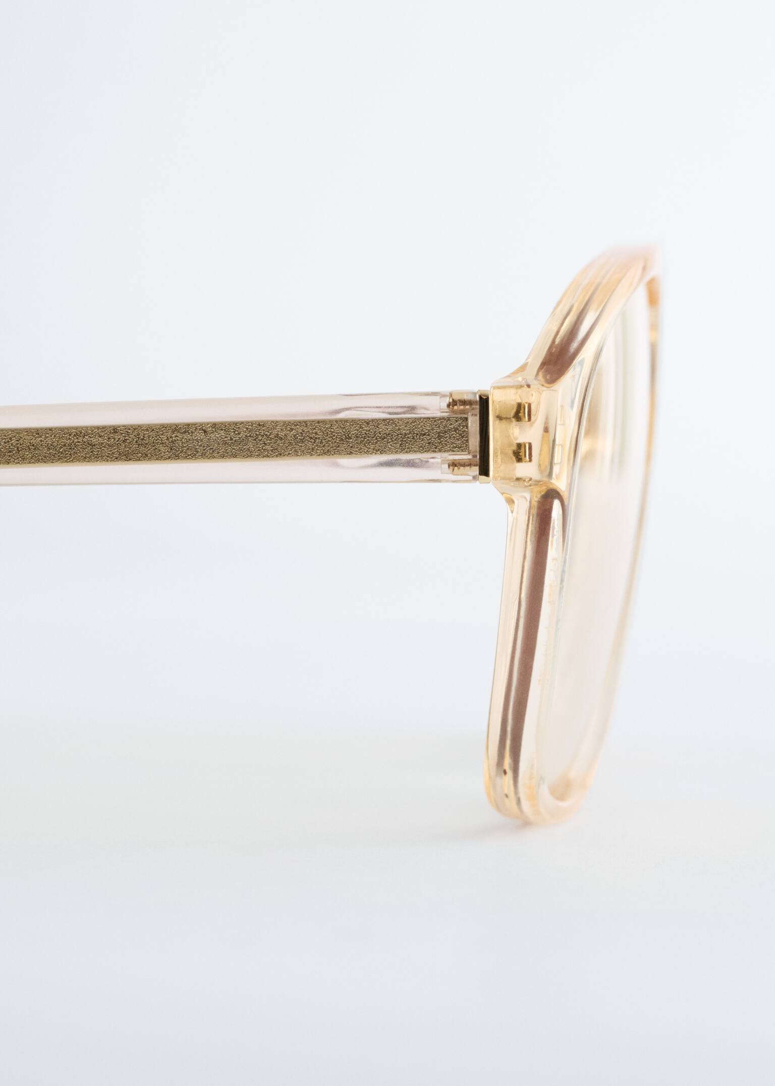 Oversized Aviator Sunglasses - White/Transparent/Brown/Yellow/Dark Brown - 2